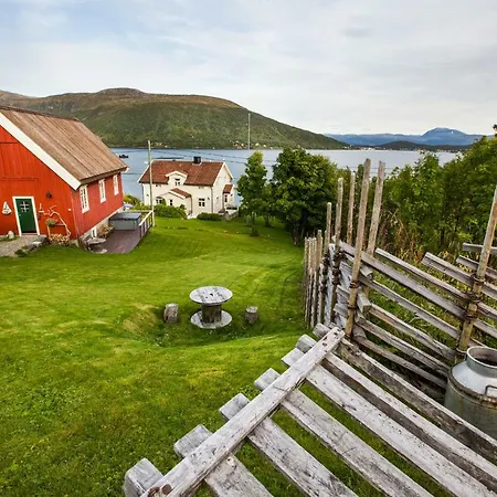 Budeia Living Lodge *